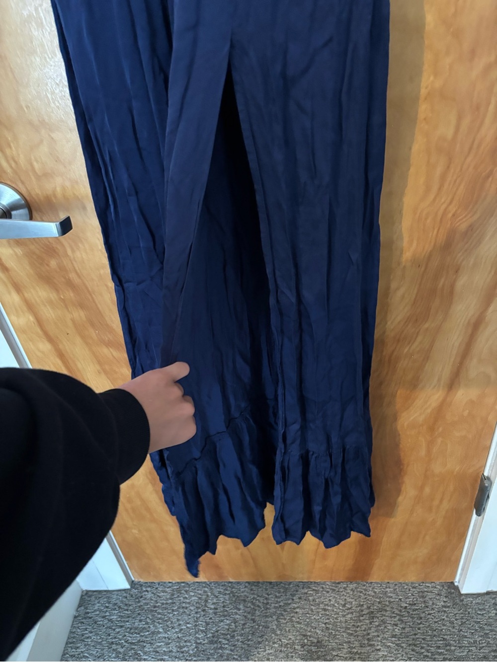 STILLWATER What If Maxi Dress Deep V Navy Maxi Dress with Thigh Slit Size Large - Picture 8 of 12